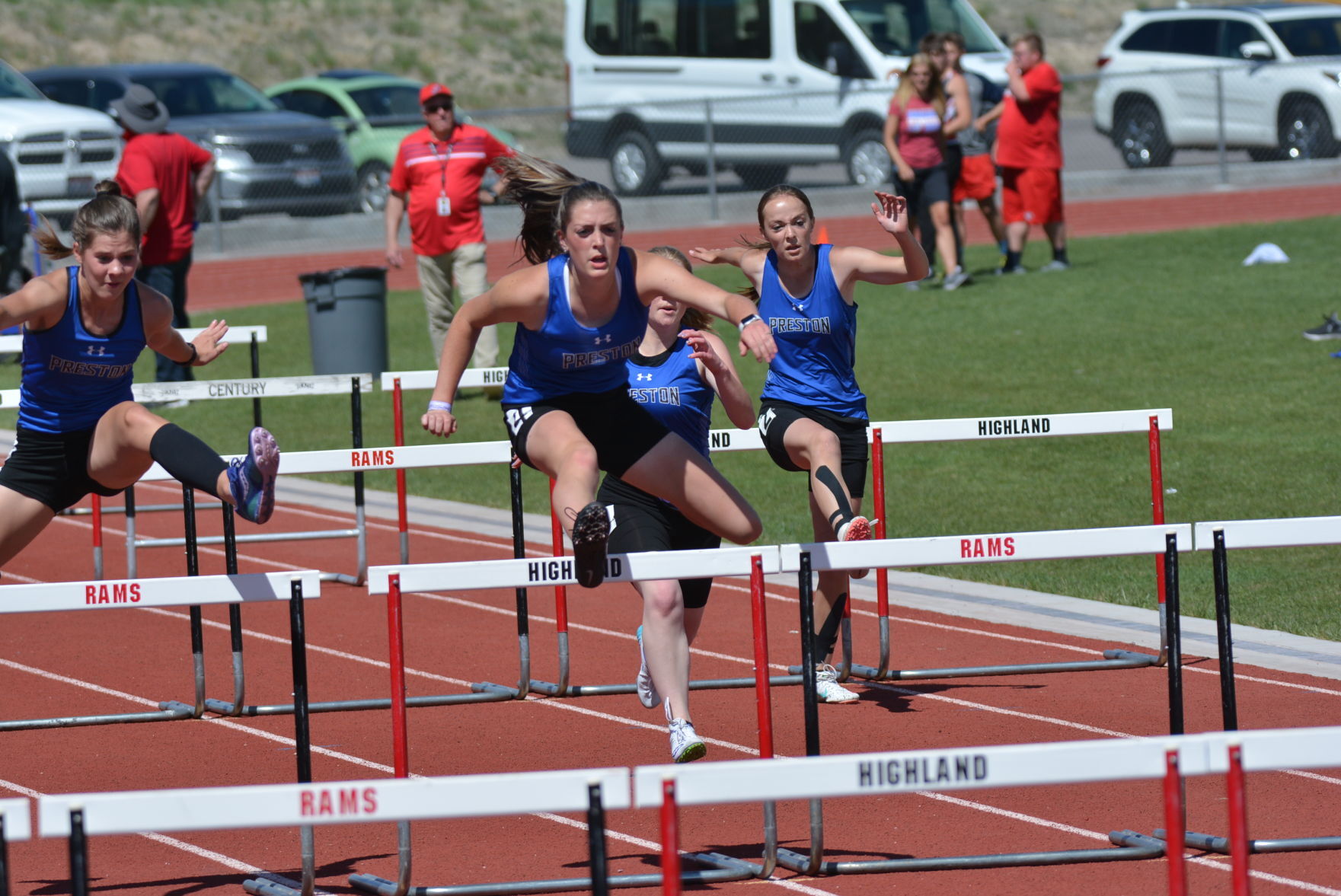 GIRLS HURDLE.JPG